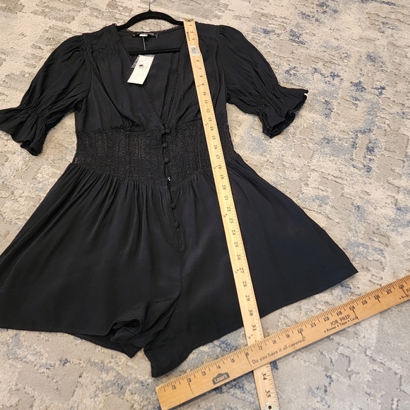 NWT Urban Outfitters Black Lace Romper Viscose Size Medium. - Picture 6 of 16